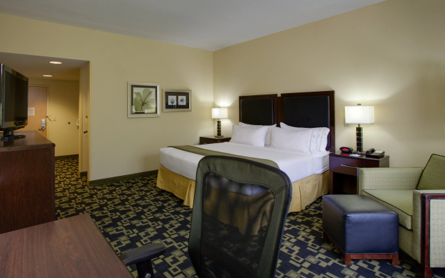 Holiday Inn Express Hotel & Suites Raleigh SW NC State by IHG