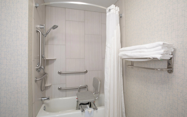 Holiday Inn Express Hotel & Suites Longmont by IHG