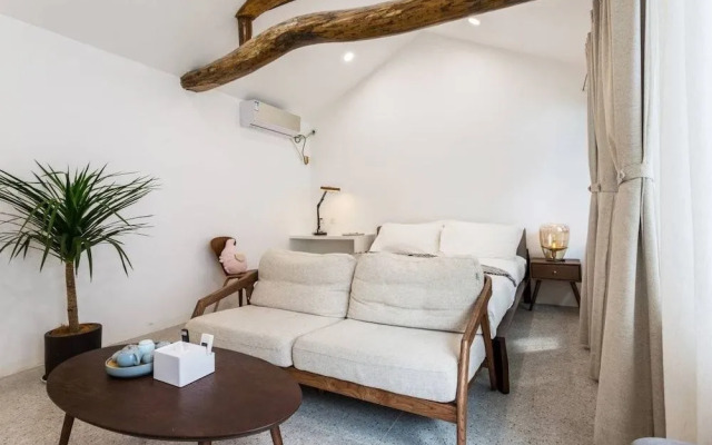 Yichao Yard Inn Hutong