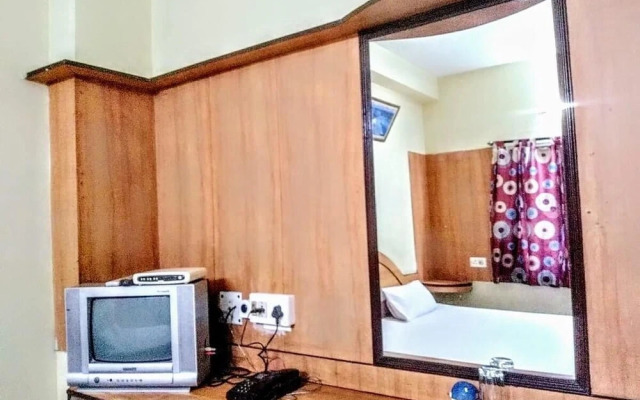 Janata Hotel & Restaurant