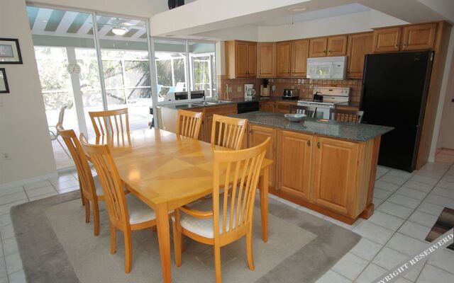 Siesta Key Pool Homes by RVA