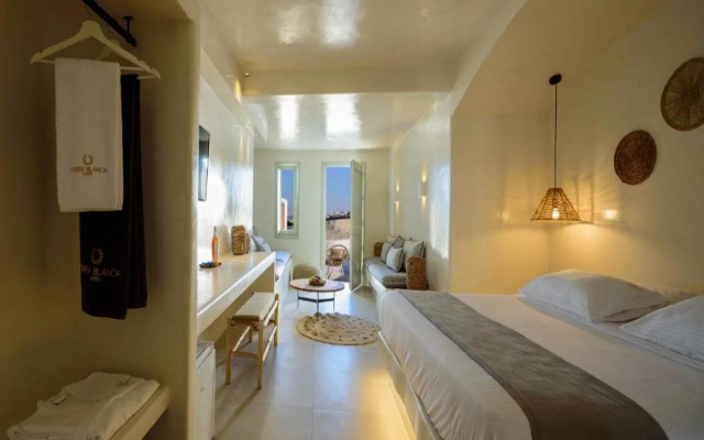 Terra Blanca Suites