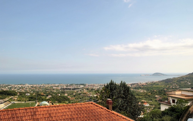 Maranola Sweet House