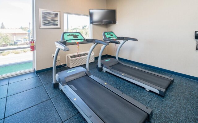 Holiday Inn Express & Suites Santa Clara by IHG