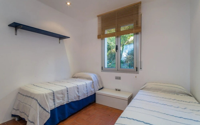 Sr-32 Begur Sa Riera 4 Pax