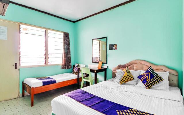 SPOT ON 90003 Villa Tawang