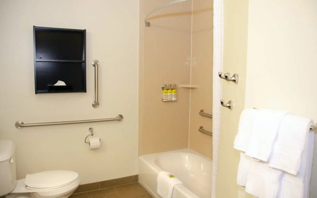 Candlewood Suites - Lancaster West by IHG