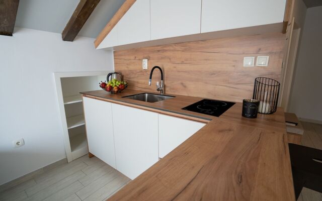 Apartments Ellena