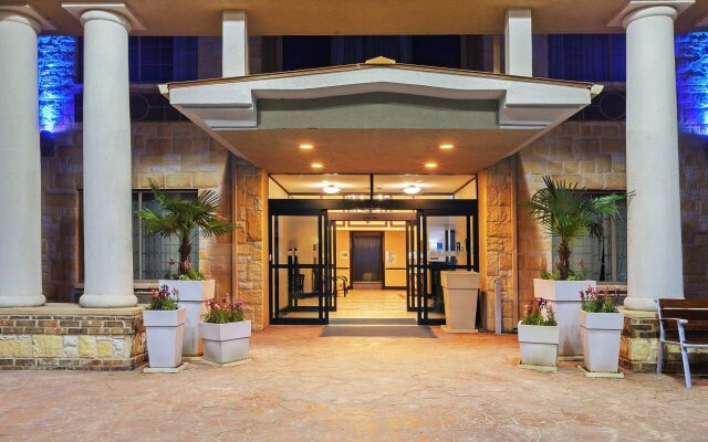 Holiday Inn Express and Suites Henderson by IHG