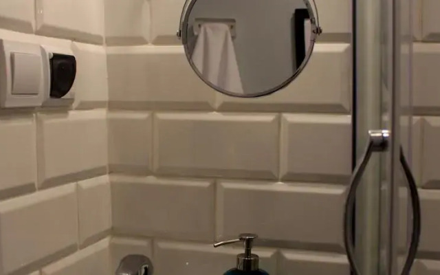 Sisters Lodge Hostel