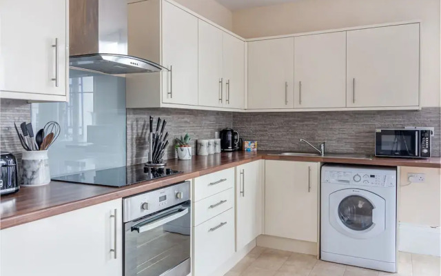 Worcester City Centre Apartment - 2 Bedrooms