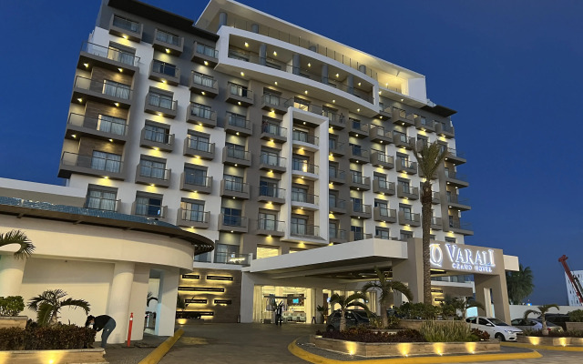 Varali Grand Hotel