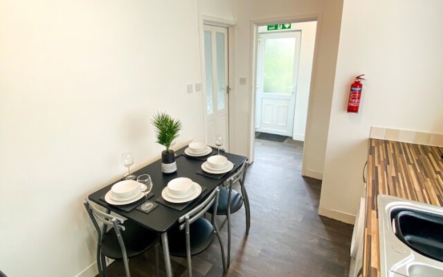 Sarabell House - 2 Bedrooms, Choppington