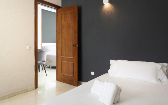 Apartamentos Sercotel Togumar