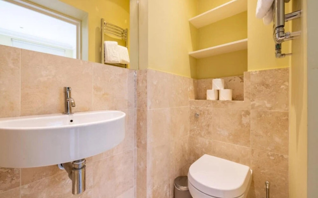 The Southwark Classic - Stylish 4bdr House With Patio