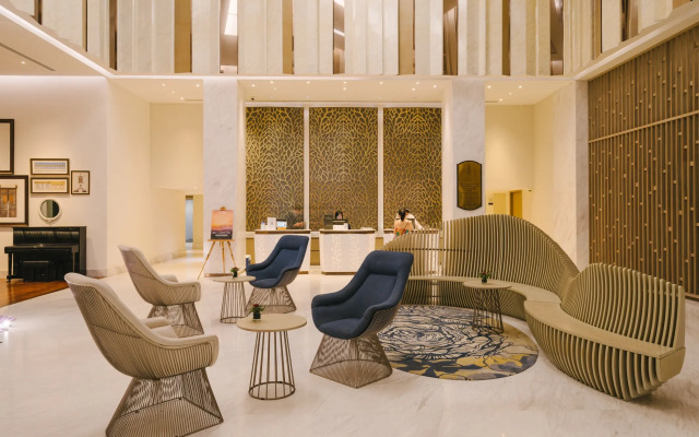 Novotel Phuket City Phokeethra Hotel