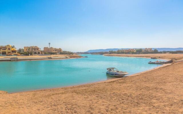 Sabina Classy 1 BR Apartment Lagoon view & Pool El Gouna