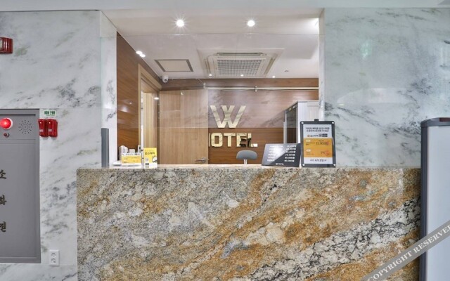 Gumi Okgye W Hotel