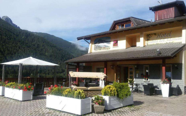 Hotel Veduta dell'Adamello