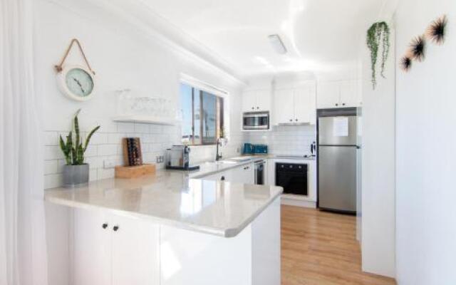 'Time and Tide' 1 - Ground Floor with Water Views