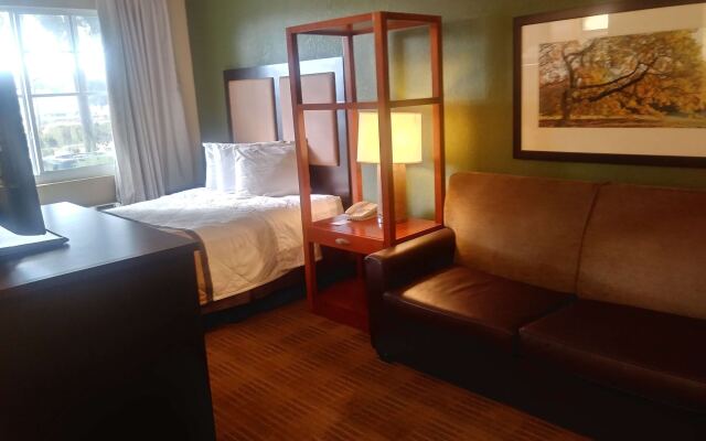 Extended Stay America Suites Orlando Maitland Summit Tower B