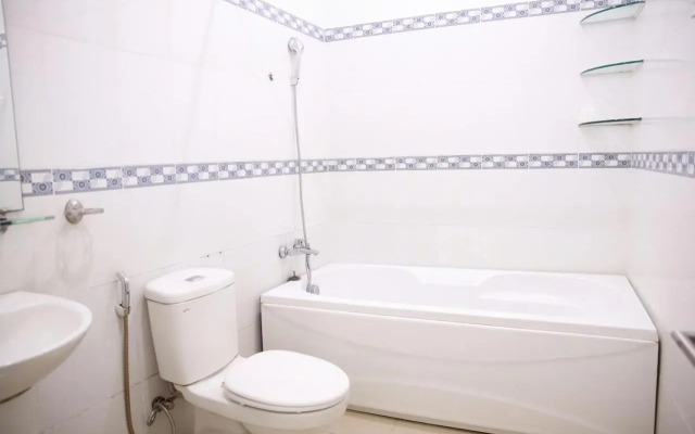 Huynh Gia Bao Hotel 2