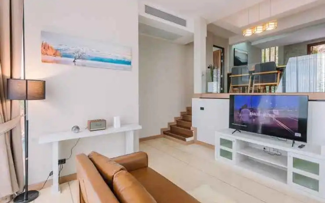 Sky View Luxury Pool Villa Suratthani