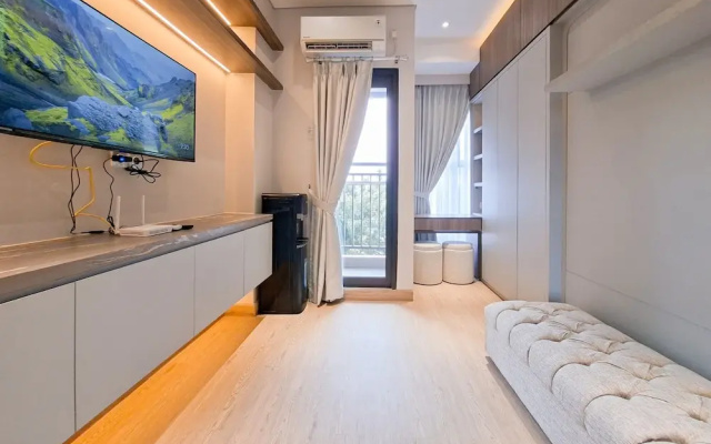 Modern And Warm Studio At Apartment Transpark Bintaro