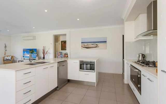 Salty Pause @ Bondi House