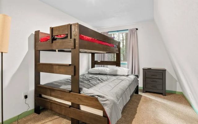 Charming Cabin Escape