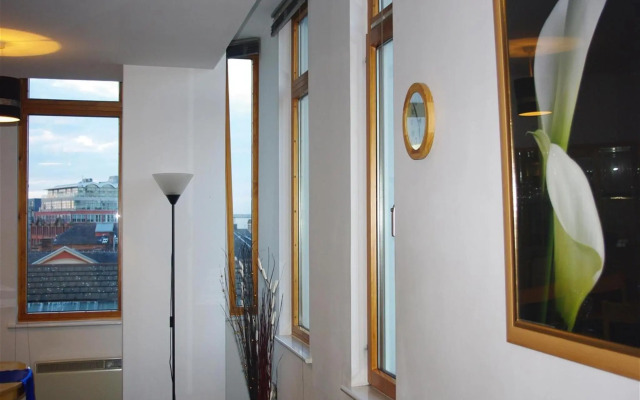 City Centre Apartment With Panoramic View