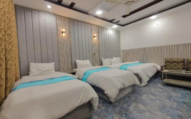Parkway Hotel