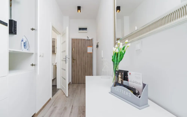 Studio Lubelska Cracow by Renters