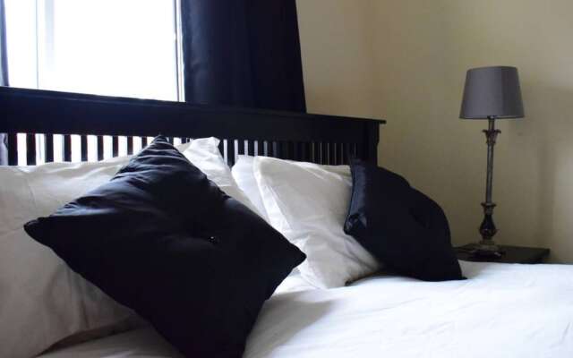Central Dublin 1 Bedroom Apartment