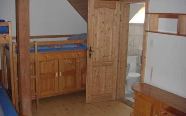 Penzion U kamenného kola