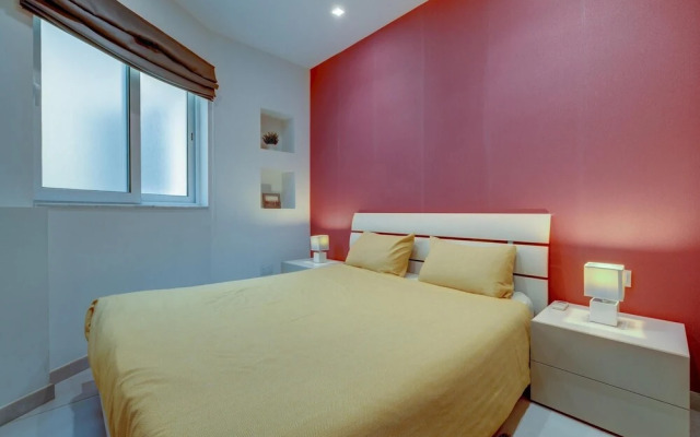 Seaview Apartment Top Location in Sliema