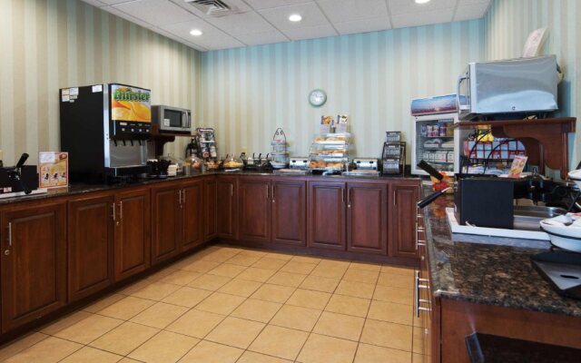 Best Western Staunton Inn