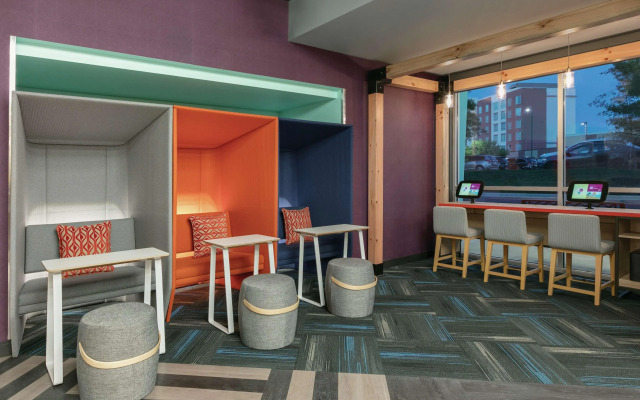 Tru by Hilton Charlotte Ayrsley