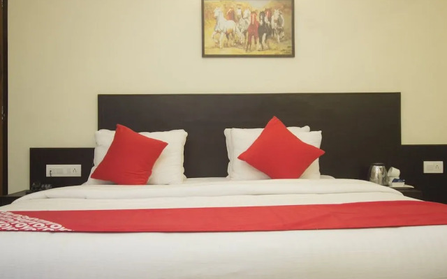 OYO 22038 Hotel Taktse Continental And Spa