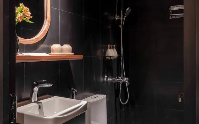 The Lamp Boutique House