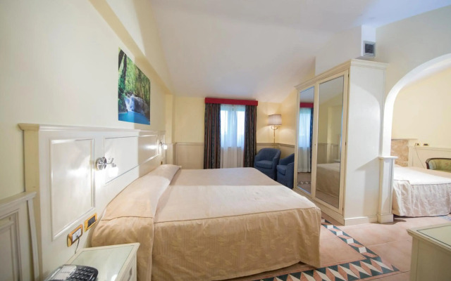 Mancini Park Hotel