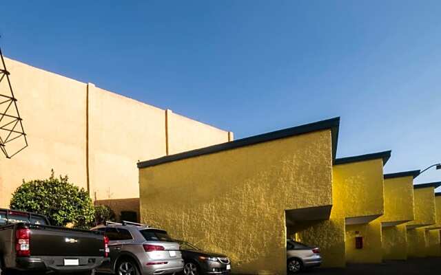 Capital O Autoparador Del Valle,Centro Industrial Tlalnepantla