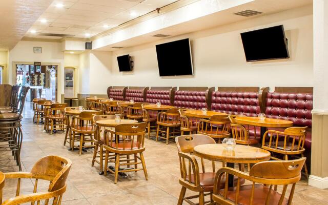 Quality Inn & Suites Lake Havasu City