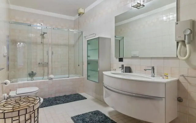 Piazza delle Erbe Stylish Flat
