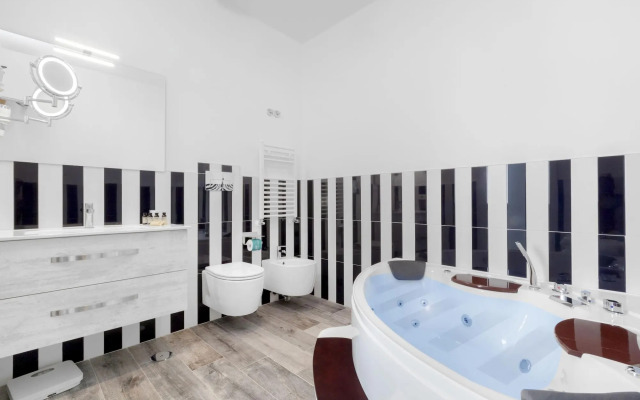 Les Suites des Tout le Monde