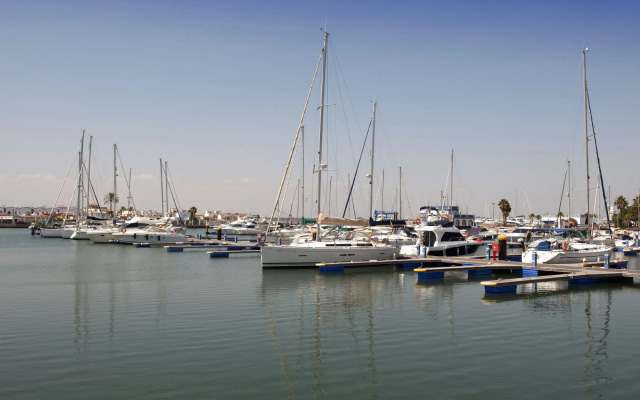 Leo Jardines de Isla Canela