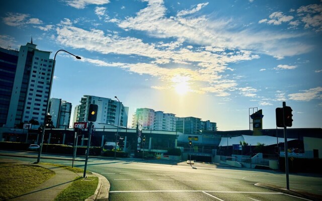 Barooga1- Mooloolaba Canal Front