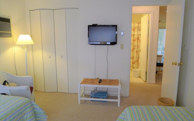 96 Eaton - 2 Bedroom Condo