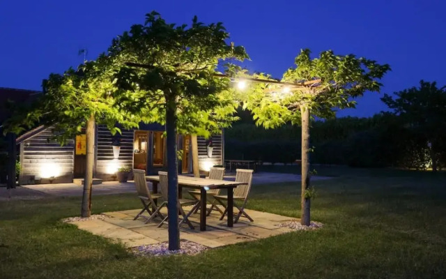 Moonlight Barn in Ascott