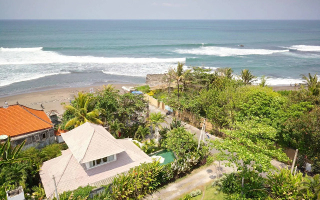 Pantai Indah Villas